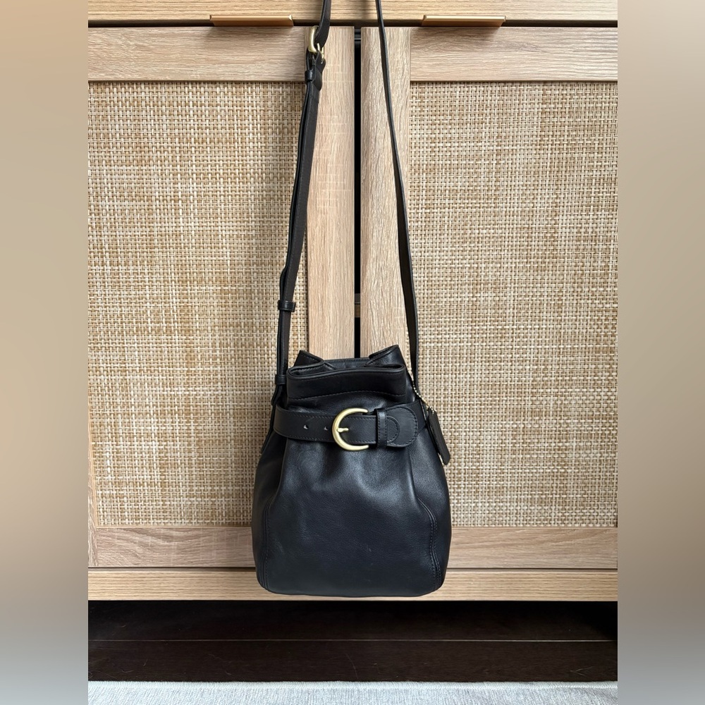COACH Vintage SoHo Black Leather Belted Buckle Bucket Pouch Crossbody Bag 4156